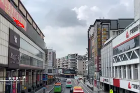 广州番禺繁华步行街：如今不见踪迹，留下火爆招商，实在让人唏嘘图片