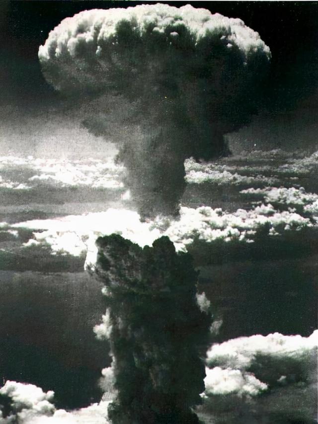 最全合集：88张核爆实验高清照片，全世界已知大型核爆实验2048次