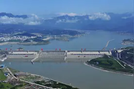 三峡水库拦坝将近20年，水库里的鱼究竟大到了什么地步？图片