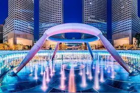 最奇幻的喷泉，必有最炽热的情感，让你感受水魔术带来的无穷快乐图片