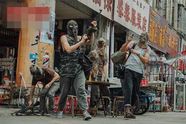 阿祖，你投降吧，外面全是王千源