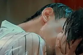 张大大演《我和我的祖国》像小偷，称张译是研究生自己是小学水平图片