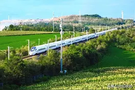 4月10日零时起，沈阳铁路实施新的列车运行图图片