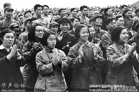 老照片，上世纪五十年代女人们的时髦装束图片