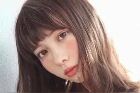 女生巨显老的4款发型，你可千万别剪图片