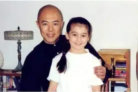 你眼里“混血”是啥样？看了“皇阿玛”女儿的五官，瞬间有了定位图片