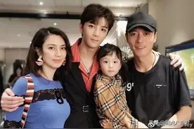 8大女星私生子近况，有位已出道，这位最可怜，被亲妈指责是小偷图片