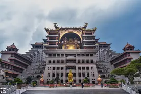 耗资30亿，佛像600吨，门票180元，玉林云天宫到底值不值得去？图片
