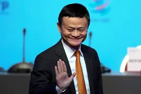 “对钱不感兴趣”的首富，无视央视劝阻卖菜，王石评价一针见血图片