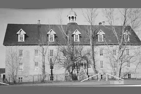 屠杀？—加拿大原住民学校发现数百儿童遗骸图片