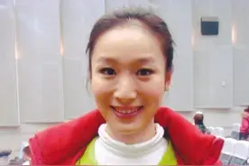 四登春晚舞台，新娘大学生郭子老婆全演了，她却依旧不温不火图片