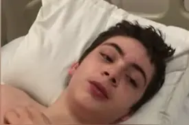 12岁男孩吞下54颗磁力球：我就想看看铜能不能吸在肚子上图片