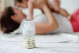 母乳存储不好，当心害了宝宝！这才是母乳存储的正确方式图片