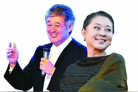 她是赵本山的梦中情人，婚姻坎坷如今60岁主持能力仍无人超越。图片
