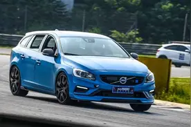 看了SMZDM买下的热血瓦罐 Volvo V60 Polestar图片