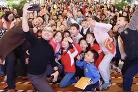 凯叔首开语文课，给孩子优秀表达力图片