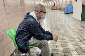 住在香港地下通道里图片