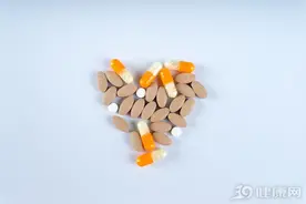 紧急！医生告诫：三种药混吃会引发严重肝衰竭，等于服毒图片