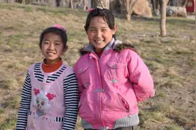 “二胎”和“独生”的家庭，5年后是个“分水岭”，家庭兴衰明显图片