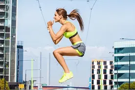 90后澳洲健身女神，独创7分钟运动减肥法，健康减脂又有效图片