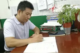 玉壶存冰心 朱笔写师魂——记西安市高陵区第一中学教师王金理图片