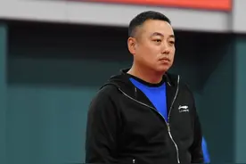 伊藤美诚这下麻烦了！发球绝招或被国乒掣肘，刘国梁两招真有效果图片