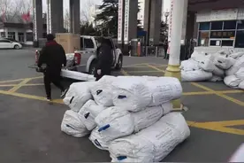 石家庄市鹿泉区应急管理局紧急调运抗疫物资支援一线图片