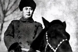毛主席的用兵智慧：一篇文章击退10万大军，上兵伐谋的经典图片