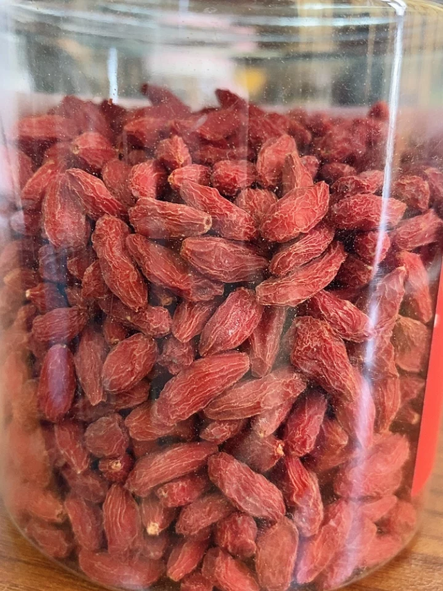 买枸杞，小心“掺假”，记3个妙招，轻松避开“问题”枸杞