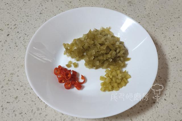 这食材含“8种天然氨基酸”于1身，膳食纤维排第一，全身都是宝