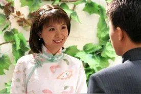 嫁给爱情的程莉莎，婚后看到老公郭晓冬拍吻戏，她说了什么图片