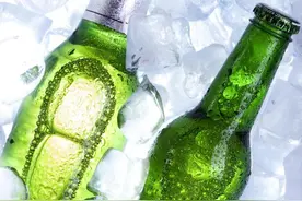 同样是啤酒，“罐装”和“瓶装”区别是什么？知道后别再乱买了图片