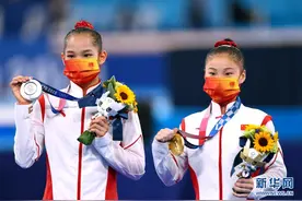管晨辰、唐茜靖包揽东京奥运会体操女子平衡木冠亚军图片