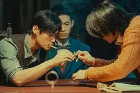郭德纲徒弟演电影，和尹正在厕所里对戏，邓家佳穿旗袍风情万种图片