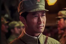 我梳理了一遍这几年的国产战争片，终于明白《长津湖》为何会爆了图片