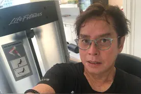 71岁谭咏麟发声明辟谣睡女粉丝，爆料者却不甘示弱继续爆光照片图片