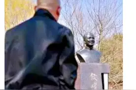 侯耀文忌日，郭德纲写诗缅怀恩师，短短62个字写尽人间真情图片