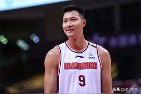 杜锋回应易建联2分失准：他站在场上就是球队领袖 我不care得分图片