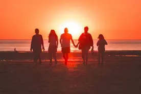 中国地摊背后：书记的勇气 市长的作秀 企业家的不要脸图片