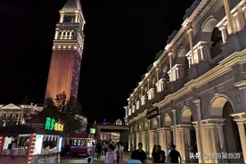 辽宁省 大连市 东方威尼斯水城 夜景图片
