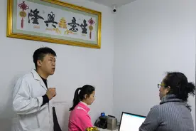 花1千请了男催乳师，催了一个小时的乳，宝妈：感觉不对劲图片