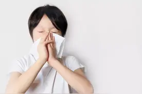 孩子常流脓鼻涕，或是鼻窦炎所致图片