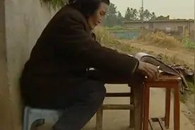 湖南一文盲老太却能写“天书”，自称有神仙指点，揭秘背后的故事图片