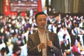 传销骗局被曝光，80后小伙敛财上百亿，逃向国外后他竟还成了贵宾图片