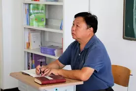 校长“推门听课”，授课教师需要“指点”，不需要“指指点点”图片