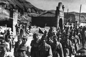 一段鲜为人知的历史：东北野战军收编的3万日军，曾立下汗马功劳图片