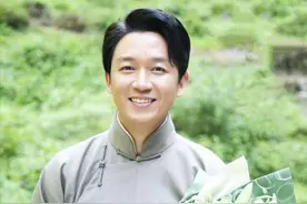 真的害怕潘粤明不想拍戏专职画画去了，画功越来越好了图片