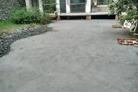 农村自建房庭院地面的选择图片