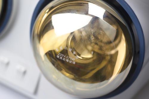 同样是浴霸，风暖和灯暖有什么区别？家庭使用选哪一种更好？