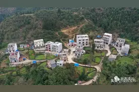 【脱贫感党恩 奋进新起点】凌云：一家三代人讲述深山瑶寨脱贫焕新颜的故事图片